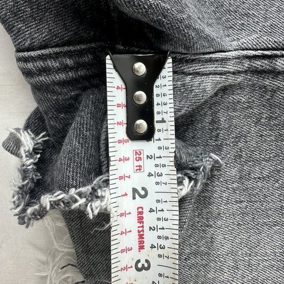 Levi's 501 High Rise Denim Jean Shorts Women Sz 30 Black Gray Distressed Cutoff - Picture 10 of 10